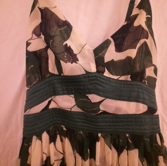 Katia dress, size med, green, black, cream, and beautiful gold design. - Picture 3 of 7